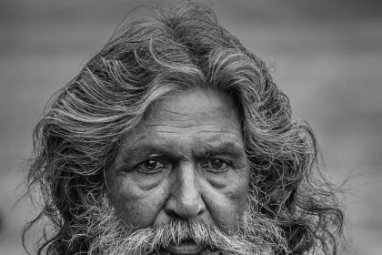 Spring into Smooth: Unmasking Facial Hair Spring Woes