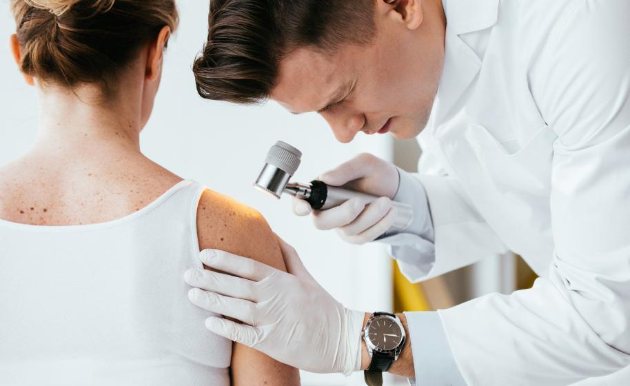 Expert Opinions: Dermatologists Weigh In on Post-Laser Activities