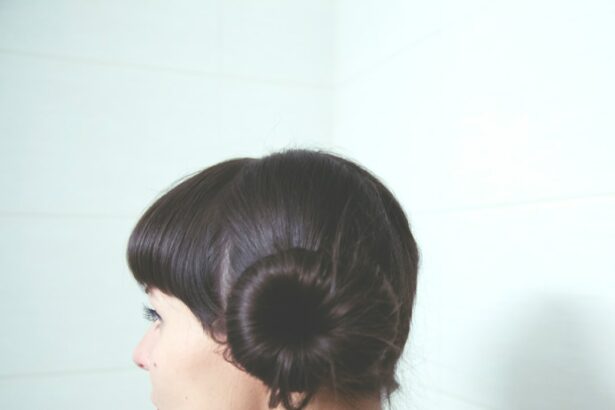 Photo 1 Laser machine 2 Technician 3 Skin 4 Hair follicles 5 Protective eyewear