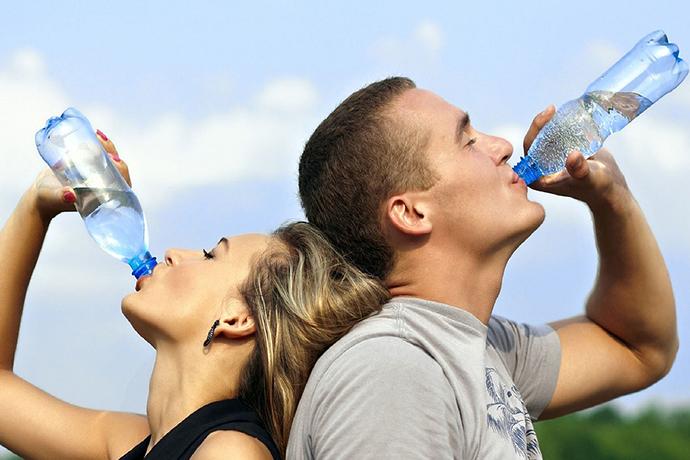 Hydration and Moisturization: Your Skin’s Best ⁢Friends