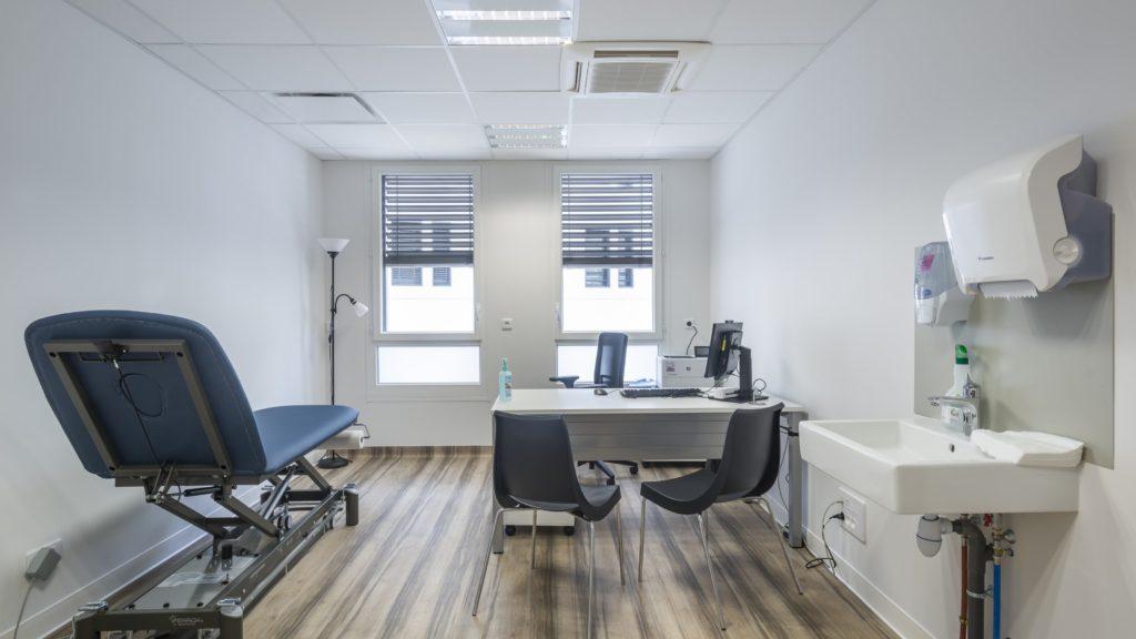 Choosing the Right Clinic for Flawless Results