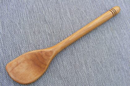 Wooden Spatulas: Your Secret to a Comfier Lip Laser!