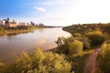 Smooth Talk: Saskatoon’s Top Laser Hair Removal Reviews 8 Smooth Talk: Saskatoon’s Top Laser Hair Removal Reviews