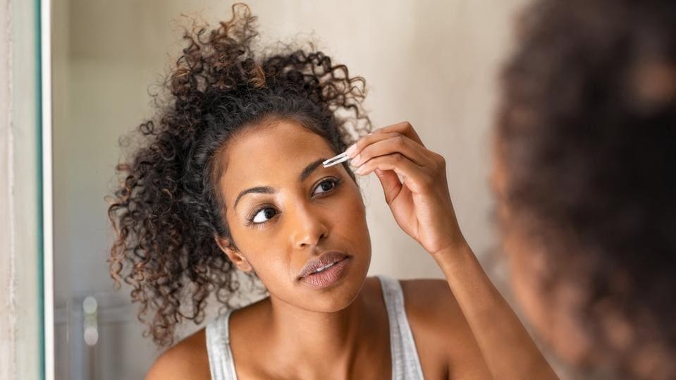 DIY or Salon: Choosing the Best Hair Removal Option