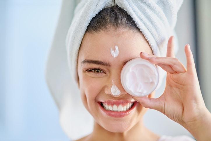 Maintaining Your Glow: Skincare Tips for Recovery