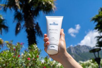 Photo Sunscreen lotion